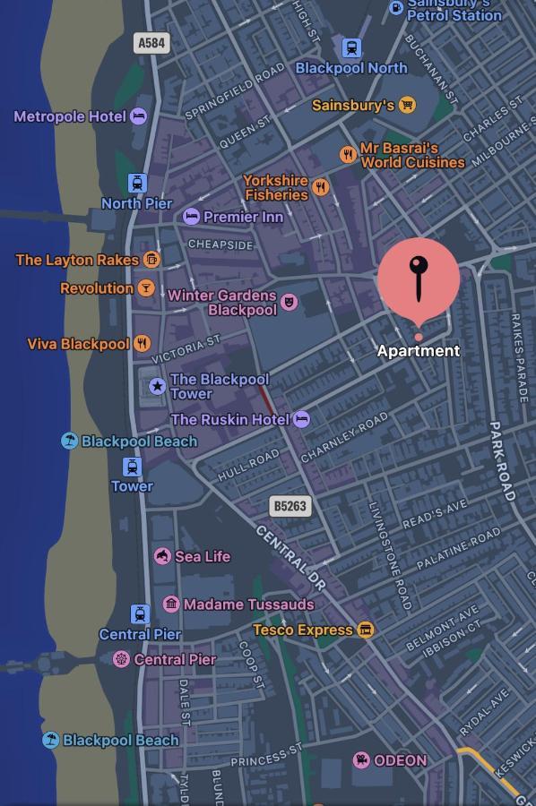 Safari Apartment, Free Parking, 10Min Walk To Blackpool Tower, Sleeps 12 Ngoại thất bức ảnh